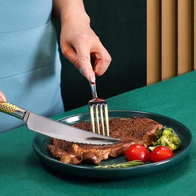 Tono Silverware Set