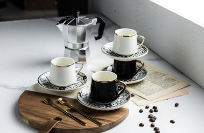 Tazas de café expreso/turco con plato y cucharadita