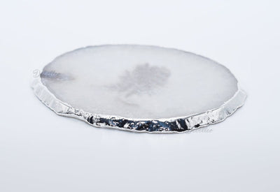Posavasos de geoda de ágata blanca de corte natural con borde chapado